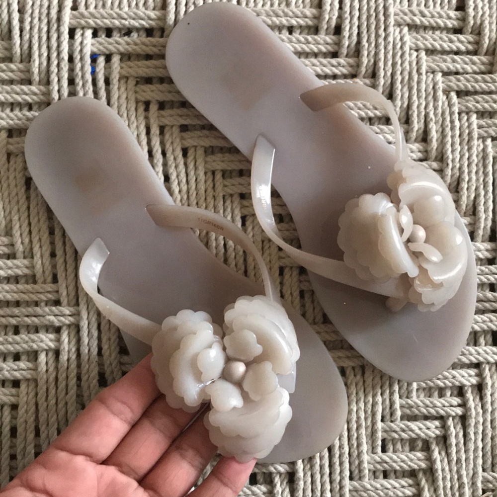 ❤️... Melissa Sandals